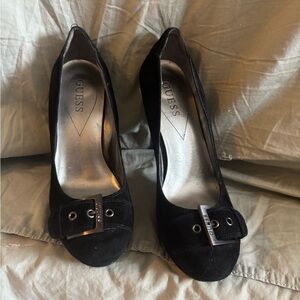 7.5 Black Suede Guess Pumps
